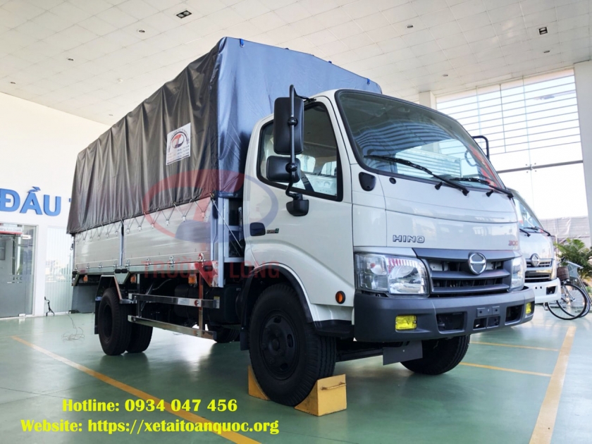 Xe tải Hino 5 tấn thùng dài 4m5 – Hino Dutro 300 Indonesia