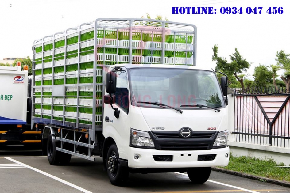 Xe tải Hino 3t5 thùng chở gia cầm (chở gà, vịt….)